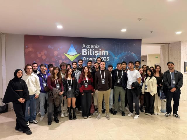 Nexus ekibi Akdeniz Bilişim Konferansı katılımında